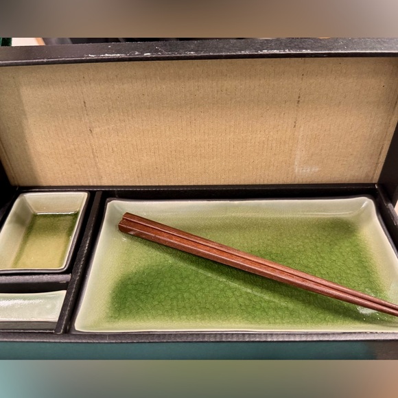 Kafun Sushi dish set - Both sets for $20
Used once but in New Condition - Picture 1 of 5